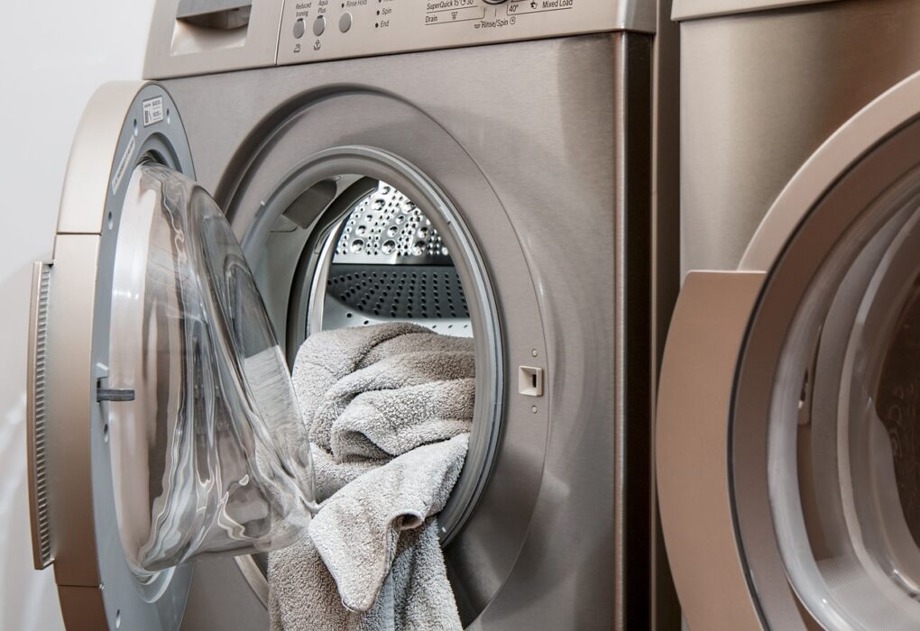 Dealing with damp laundry from your tumble dryer? Discover the reasons behind this issue and learn practical solutions to ensure perfectly dry clothes every time.