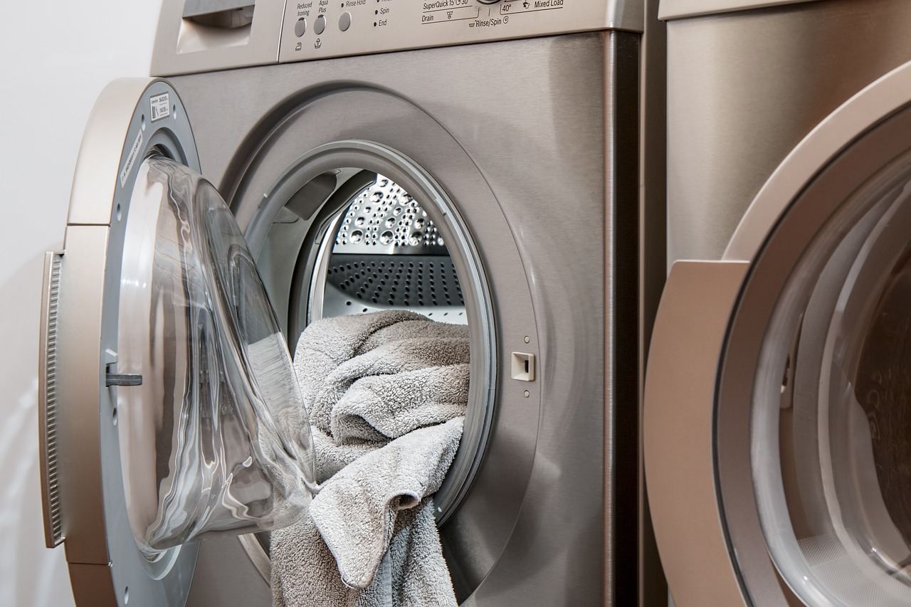 Dealing with damp laundry from your tumble dryer? Discover the reasons behind this issue and learn practical solutions to ensure perfectly dry clothes every time.