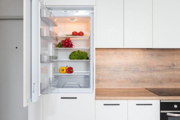 refrigerator problems, troubleshooting, fixing refrigerator issues, common refrigerator issues, refrigerator maintenance, refrigerator repair, refrigerator troubleshooting guide, refrigerator problems and solutions, refrigerator troubleshooting tips, common refrigerator malfunctions